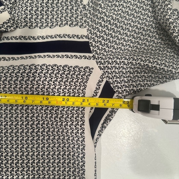 Eesome Navy/White Button Down Gold Tone Buttons Lightweight Career Oversized Med - Picture 5 of 8